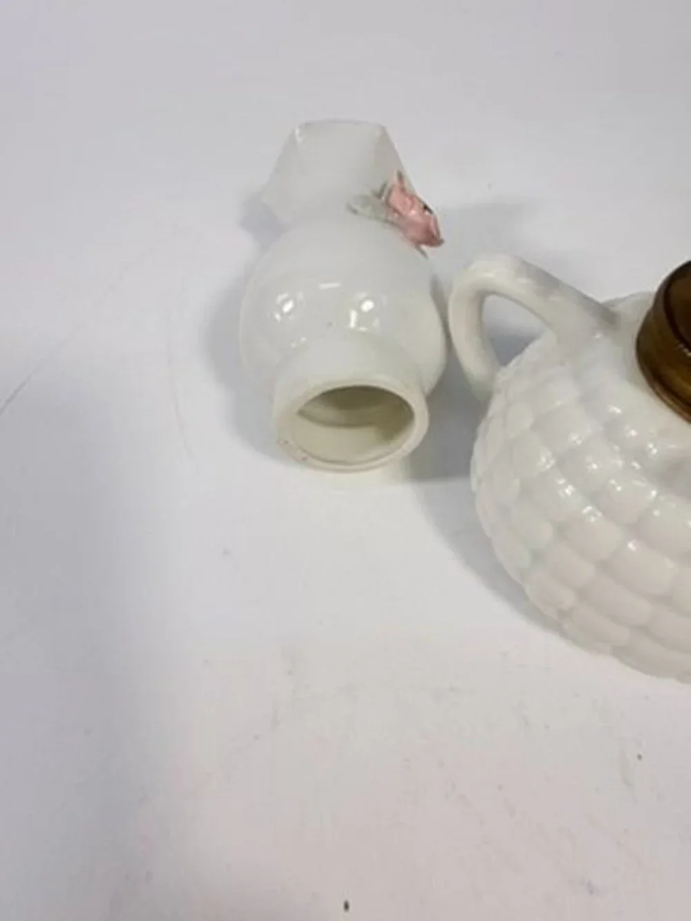 Mini Finger Oil Lamp Porcelain Ceramic Raised Rose Shade Chimney Vintage Home De - Picture 15 of 16